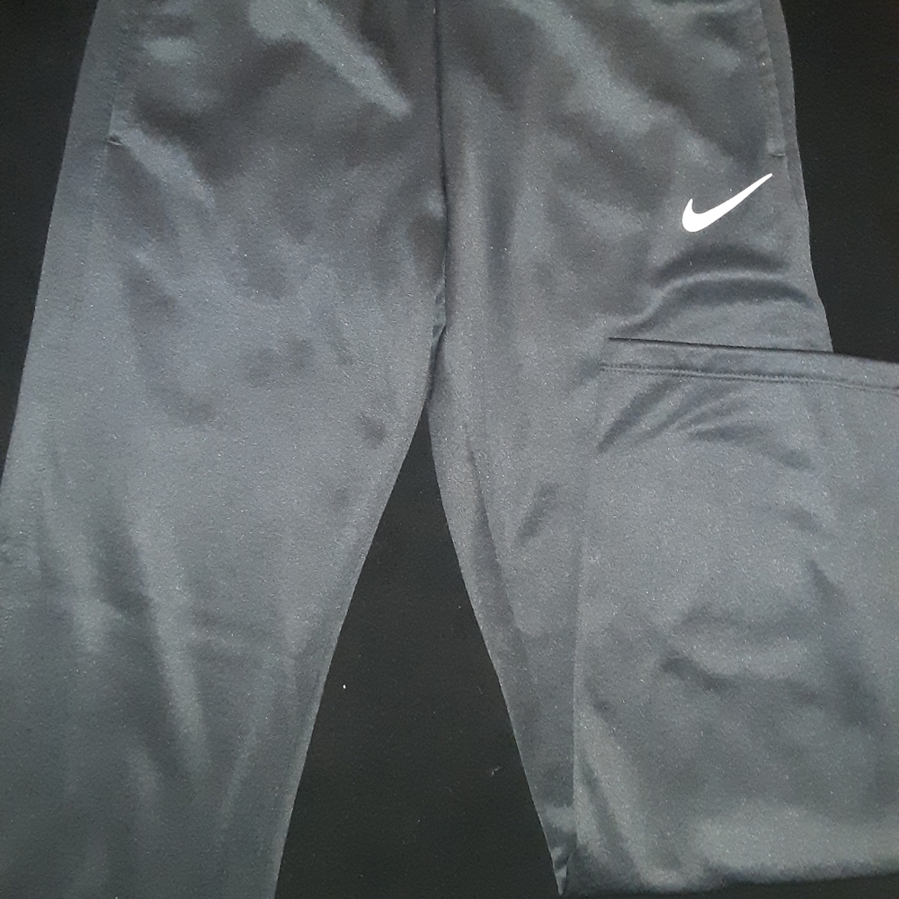 Nike youth Lg